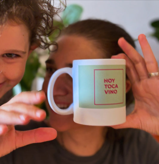 TAZA "HOY TOCA VINO"