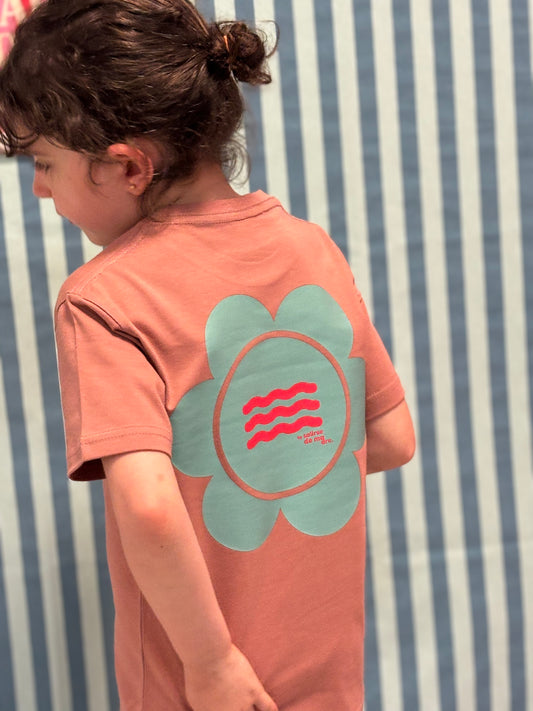 CAMISETA ROSA "SO MUCH FLOWERS" CORAL AND GREEN