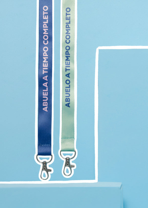 LANYARD "ABUEL@ A TIEMPO COMPLETO"